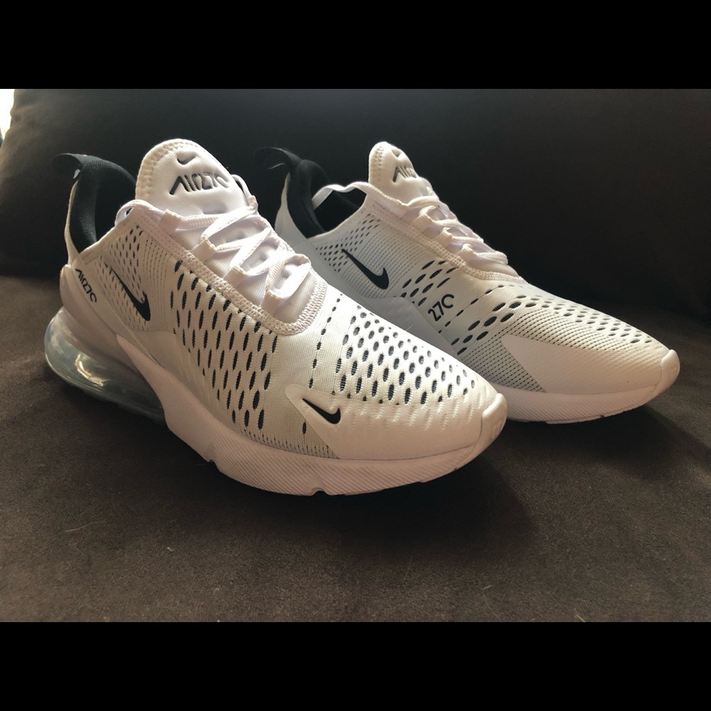NEW Nike Air Max 270